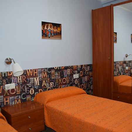 Casa Rural Natalia Valmuel Екстериор снимка